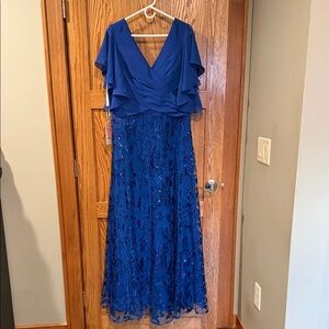 JJ’s House Elegant Royal Blue Evening Gown Size 14 NWT